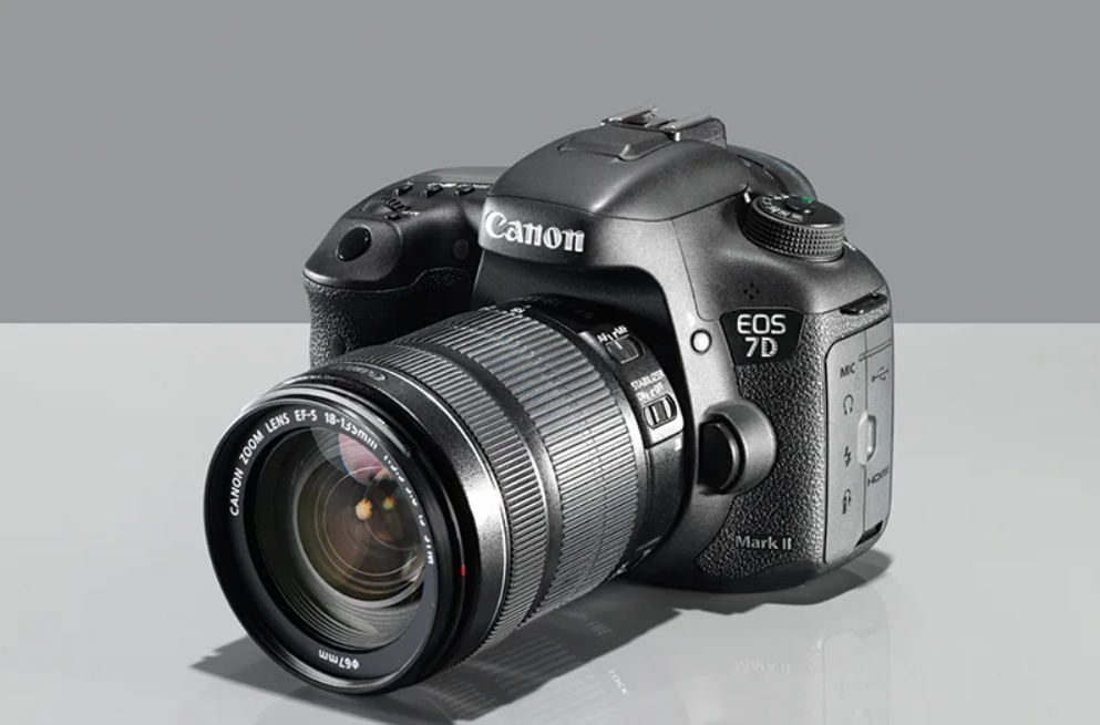 Maîtriser votre Canon 7D : Guide Complet des Fonctionnalités et Astuces